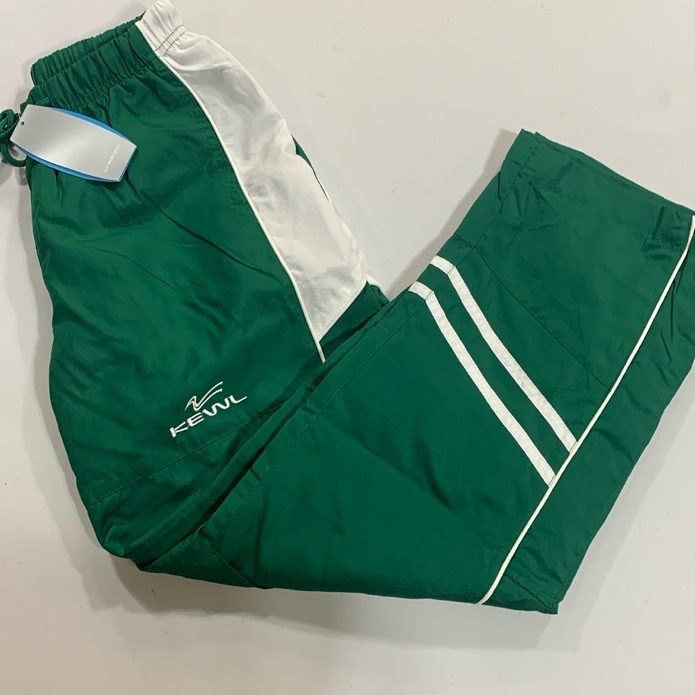 ❤️NWT green Wind Sport pants